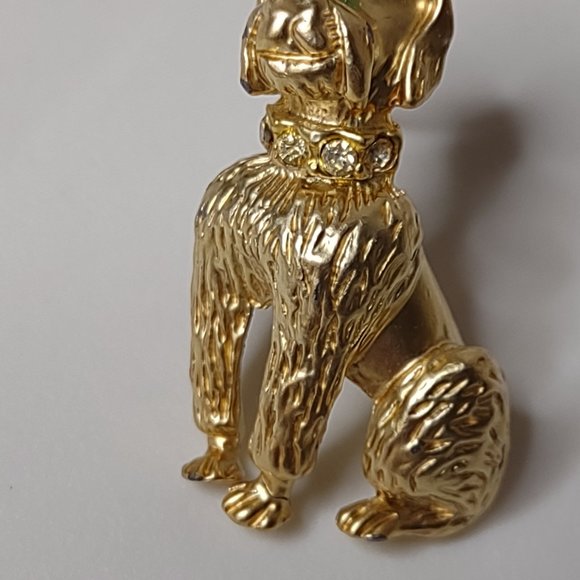 Cute Gold Tone Poodle Pin With Green Eyes - Picture 3 of 5